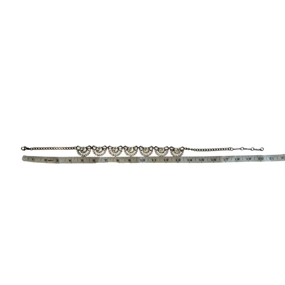 Elegant Silver Necklace with Crystal Accents